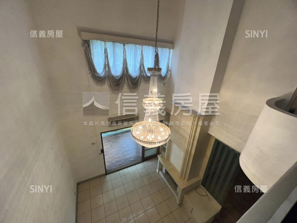 專任陽光山林大地坪別墅房屋室內格局與周邊環境