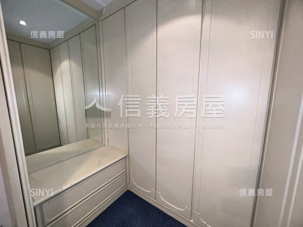 專任陽光山林大地坪別墅房屋室內格局與周邊環境