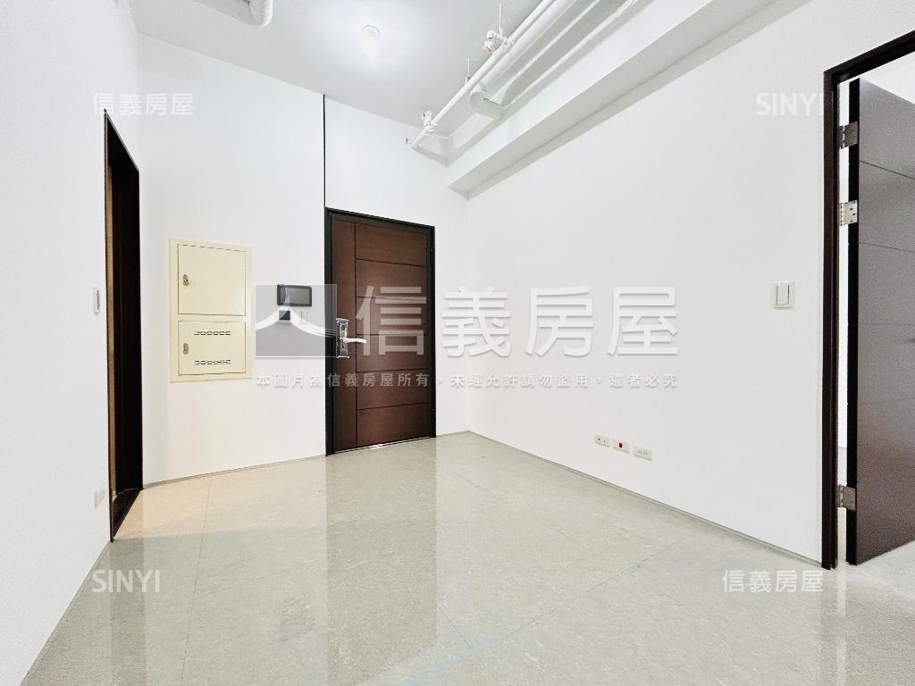 凱風久年兩房兩衛浴帶車位房屋室內格局與周邊環境