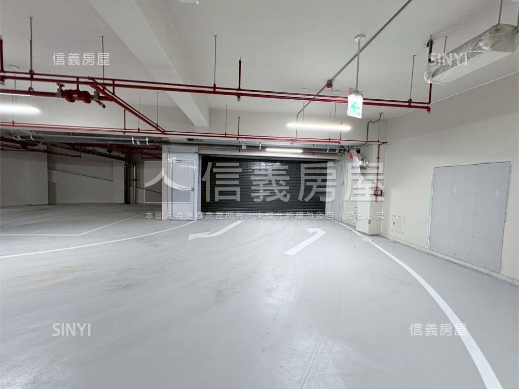 凱風久年兩房兩衛浴帶車位房屋室內格局與周邊環境