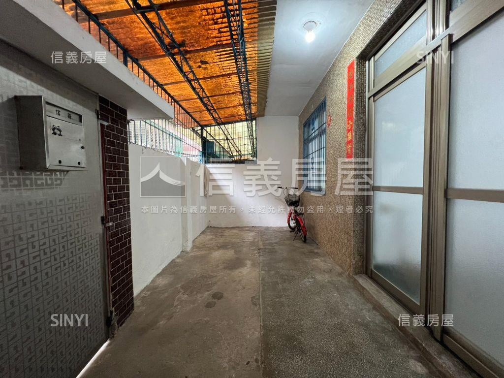 南勢角方正邊間一樓房屋室內格局與周邊環境