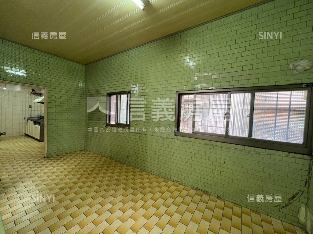 南勢角方正邊間一樓房屋室內格局與周邊環境