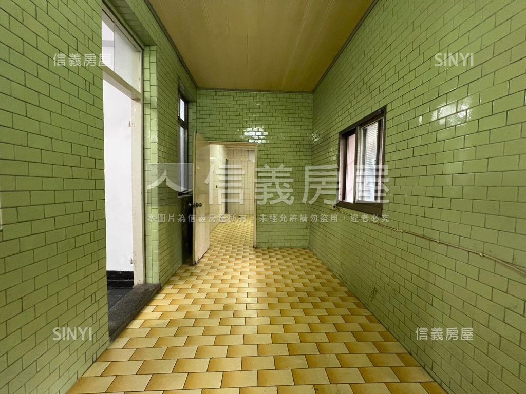 南勢角方正邊間一樓房屋室內格局與周邊環境