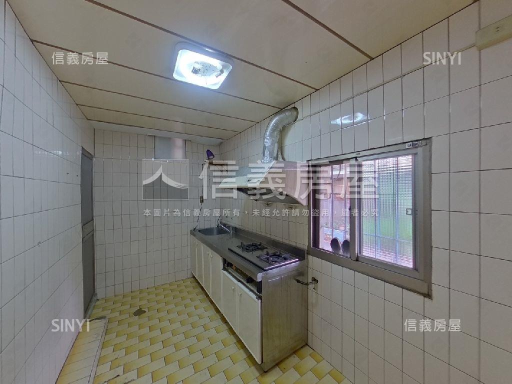 南勢角方正邊間一樓房屋室內格局與周邊環境