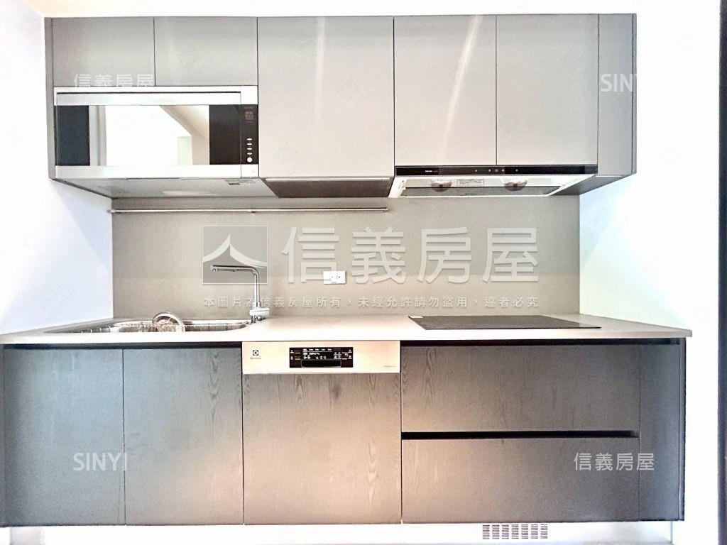 ★惠宇敦悅低樓層３房平車房屋室內格局與周邊環境