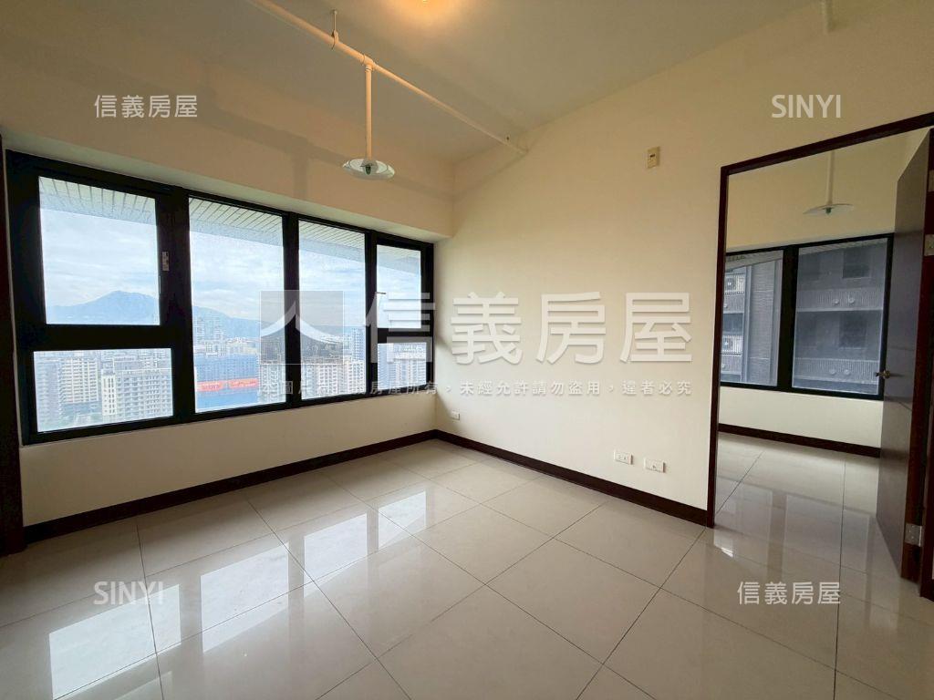專任首選海洋都心景觀三房房屋室內格局與周邊環境