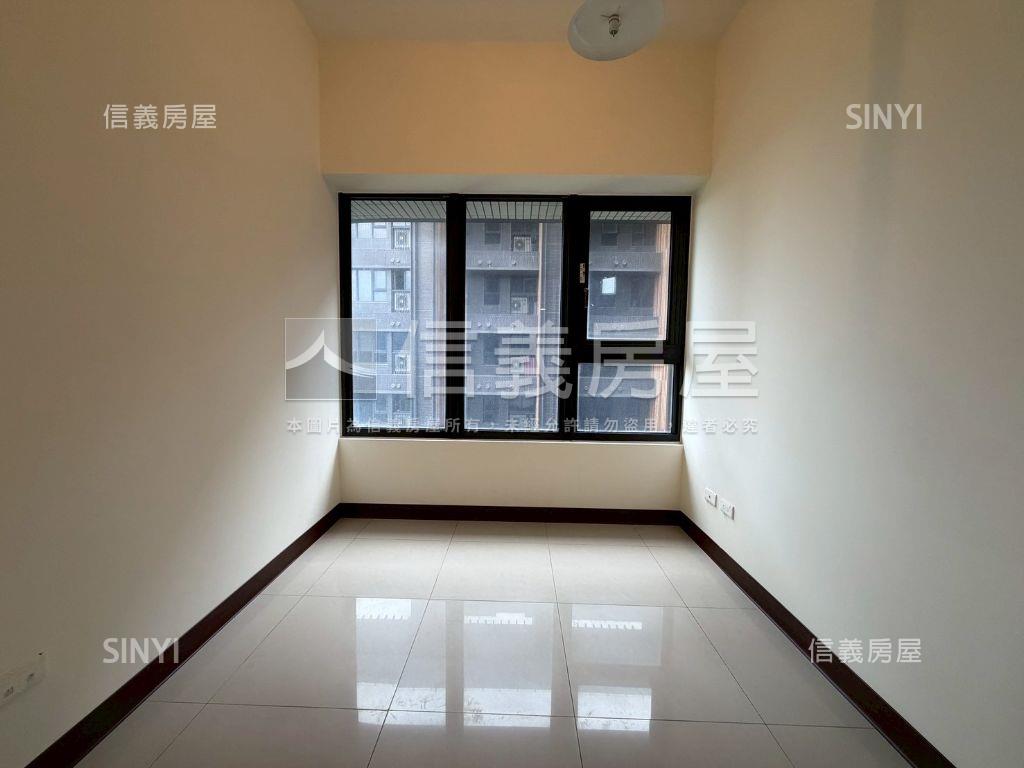 專任首選海洋都心景觀三房房屋室內格局與周邊環境