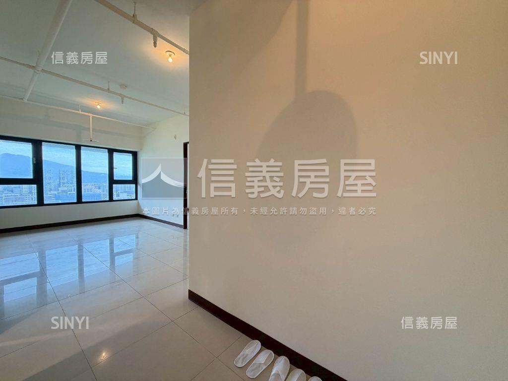 專任首選海洋都心景觀三房房屋室內格局與周邊環境