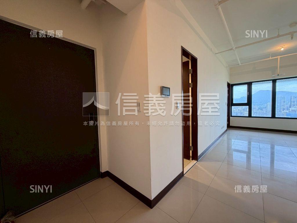 專任首選海洋都心景觀三房房屋室內格局與周邊環境