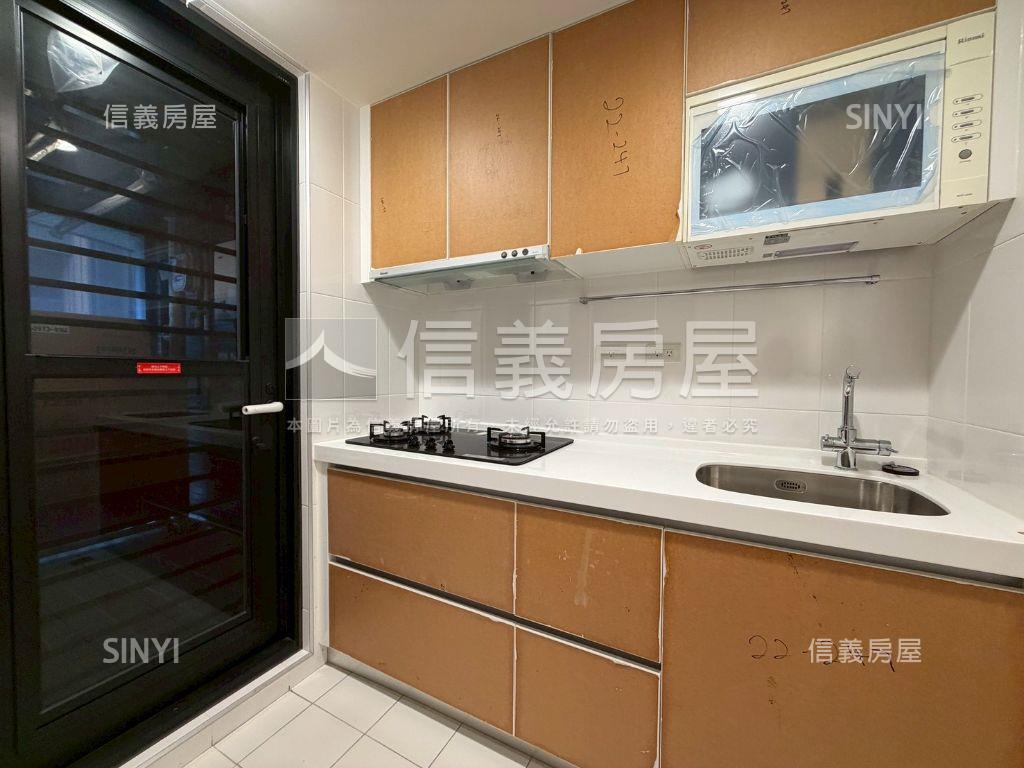 專任首選海洋都心景觀三房房屋室內格局與周邊環境