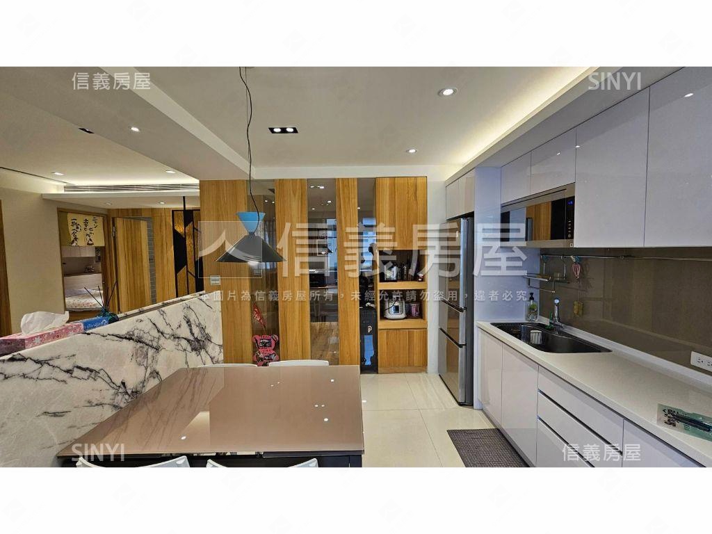 士林電梯極上裝潢三房大宅房屋室內格局與周邊環境