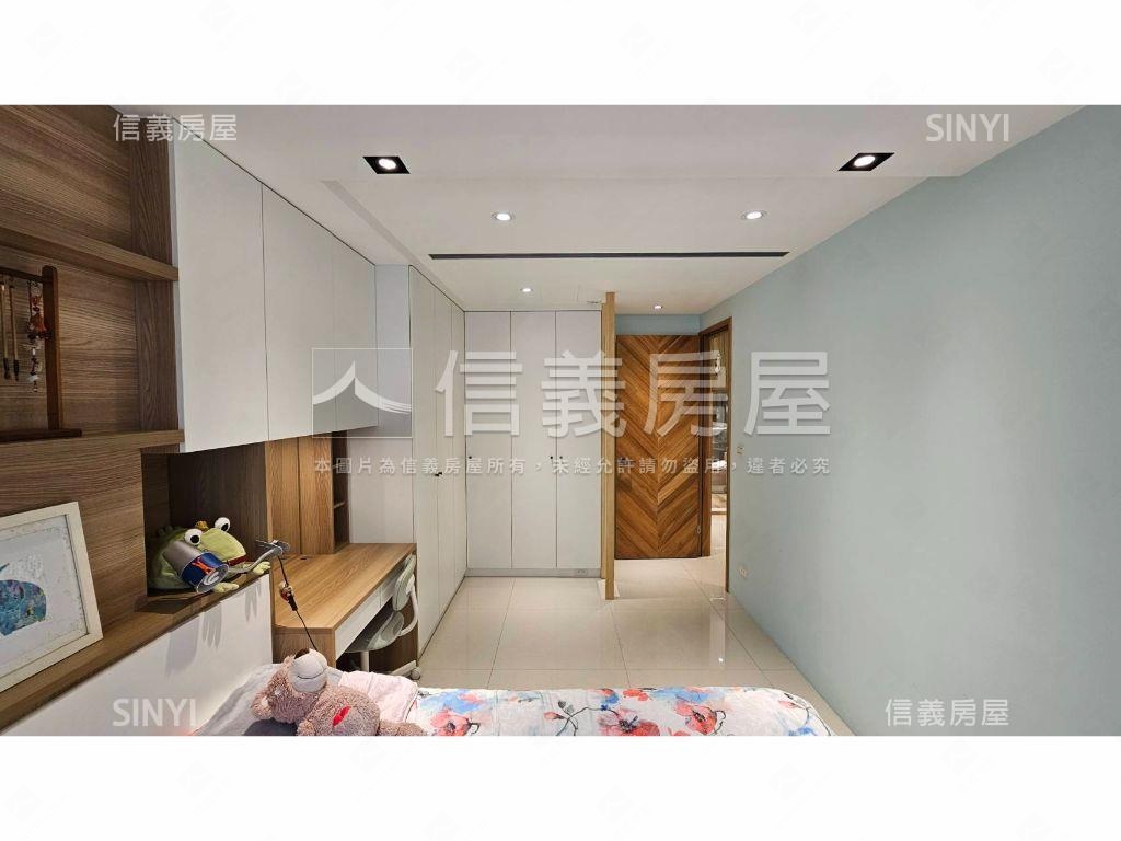 士林電梯極上裝潢三房大宅房屋室內格局與周邊環境