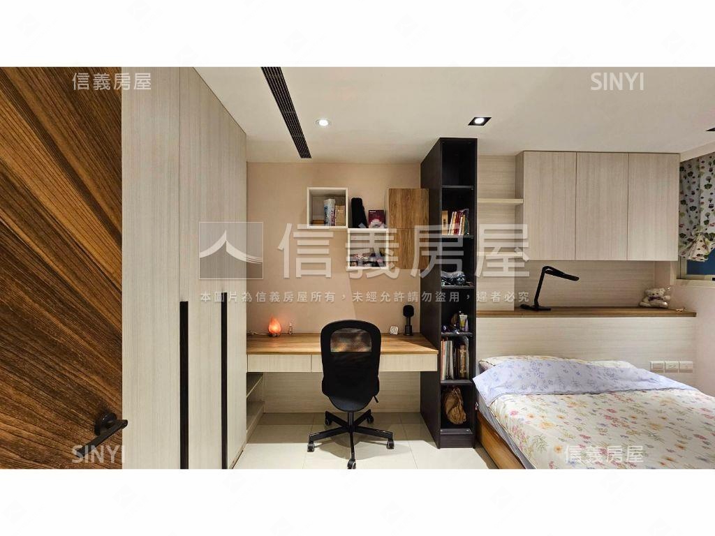 士林電梯極上裝潢三房大宅房屋室內格局與周邊環境