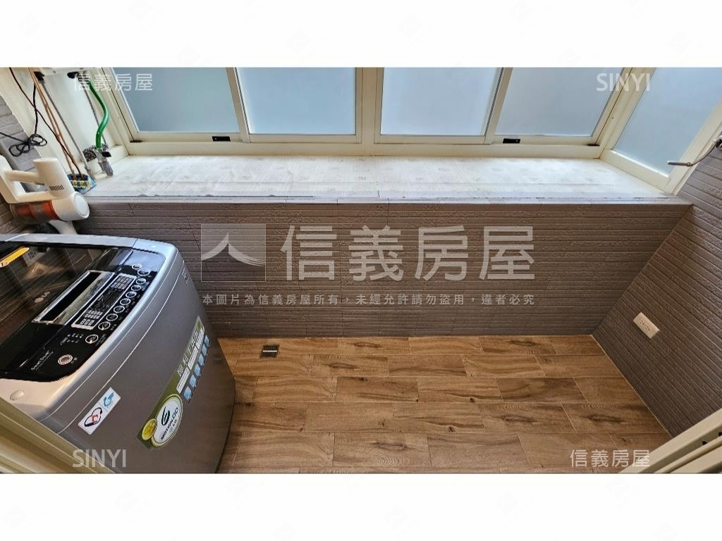 士林電梯極上裝潢三房大宅房屋室內格局與周邊環境