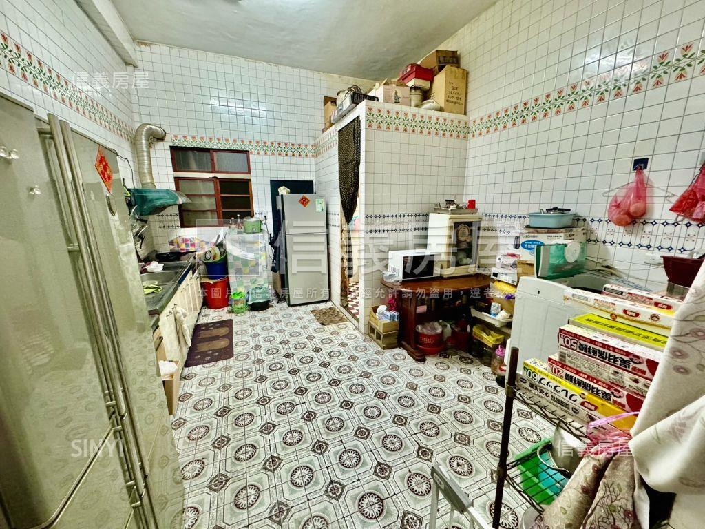 近中清捷運美透天！金店面房屋室內格局與周邊環境