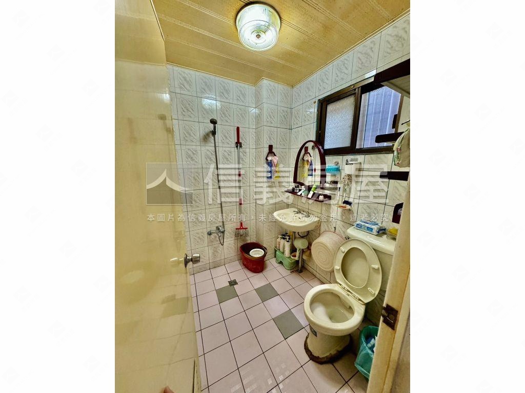 近中清捷運美透天！金店面房屋室內格局與周邊環境
