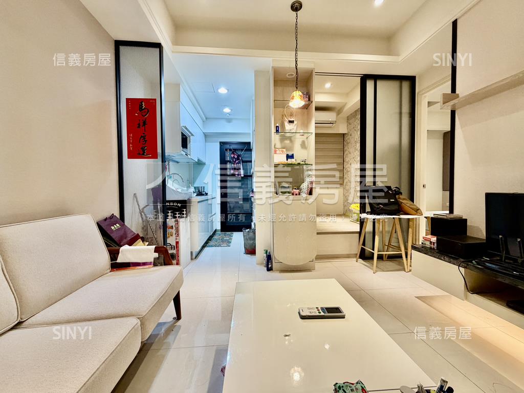 專任里享國兩房房屋室內格局與周邊環境