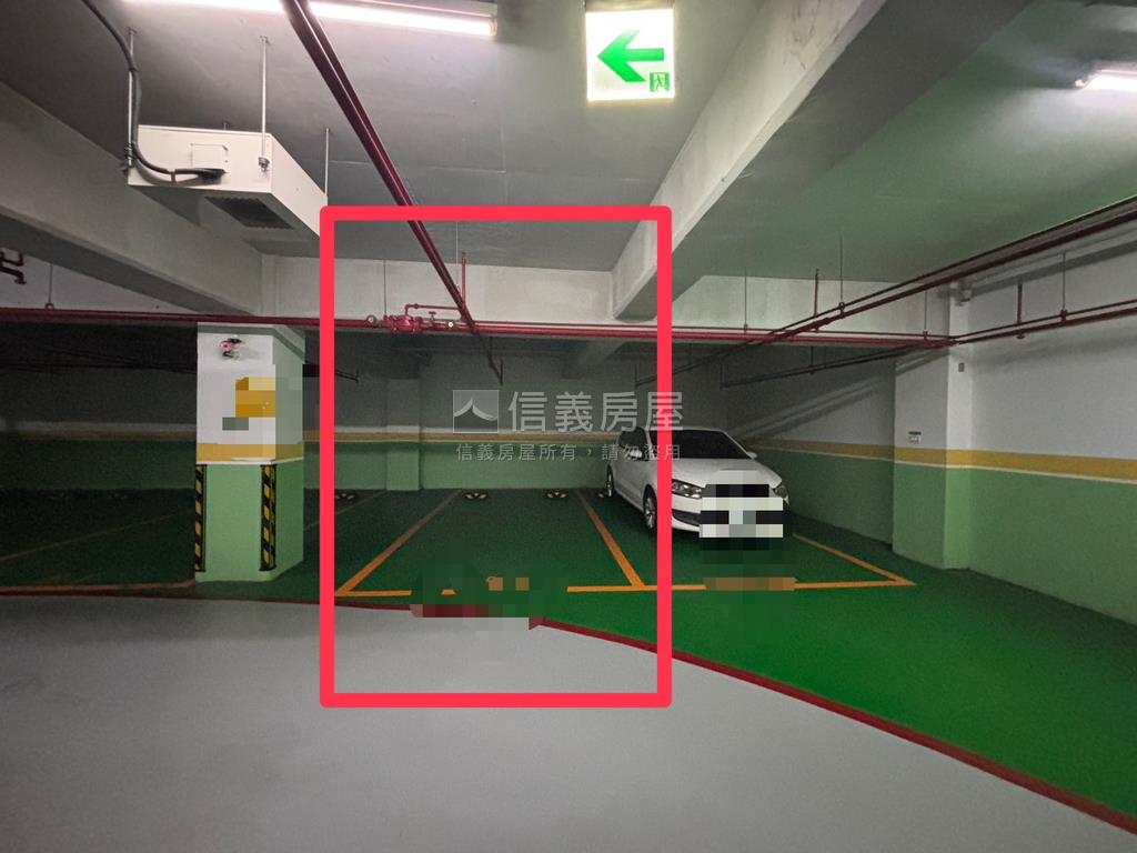 蛋黃區經典藏月三房車位房屋室內格局與周邊環境