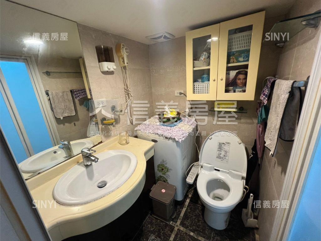 中山北路上。時代會館房屋室內格局與周邊環境