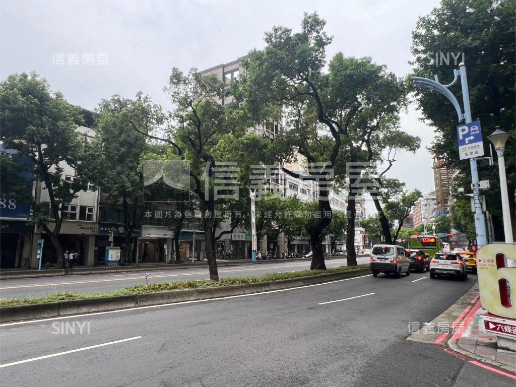 中山北路上。時代會館房屋室內格局與周邊環境