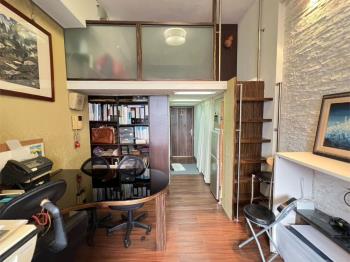 中山北路上。時代會館