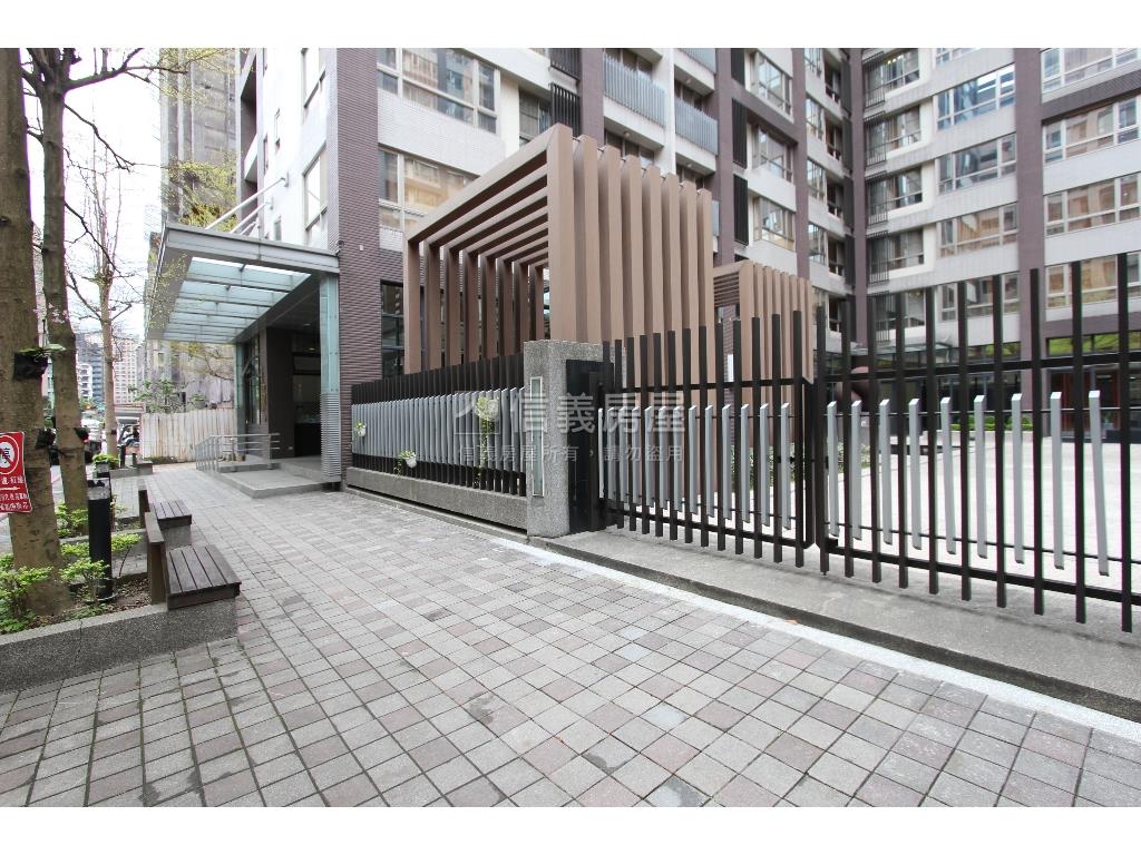 達人生活日印兩房房屋室內格局與周邊環境