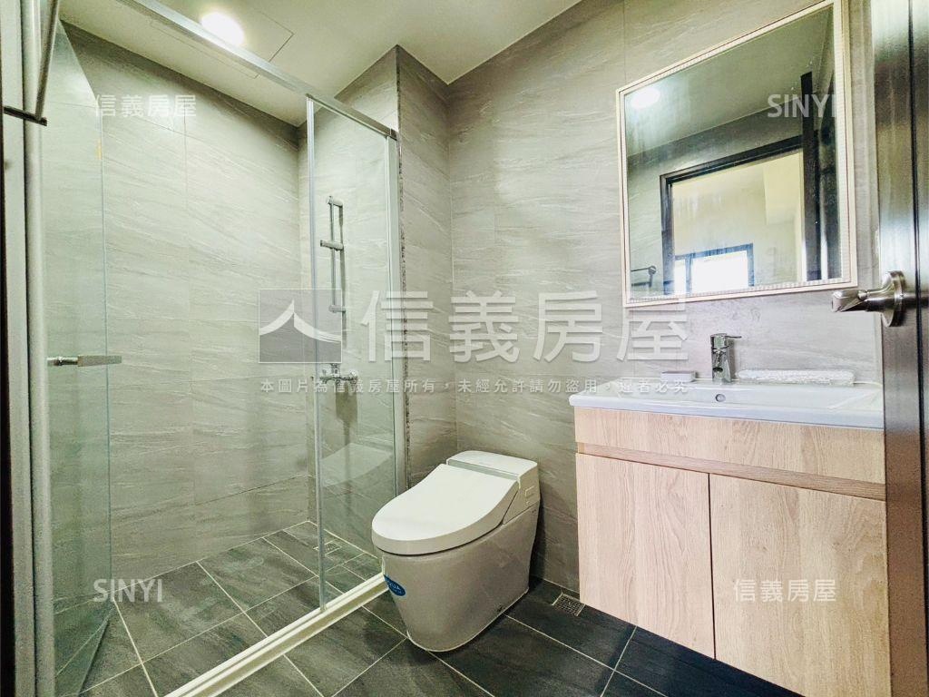 高大兩房兩衛大空間平車房屋室內格局與周邊環境