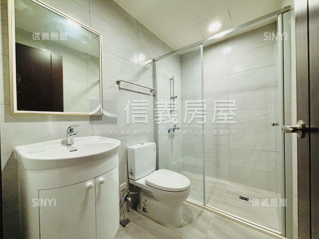 高大兩房兩衛大空間平車房屋室內格局與周邊環境