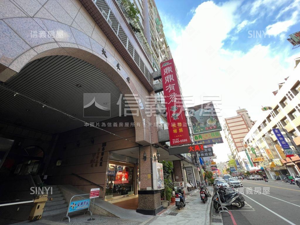 黎明大未來裝潢三房附車位房屋室內格局與周邊環境