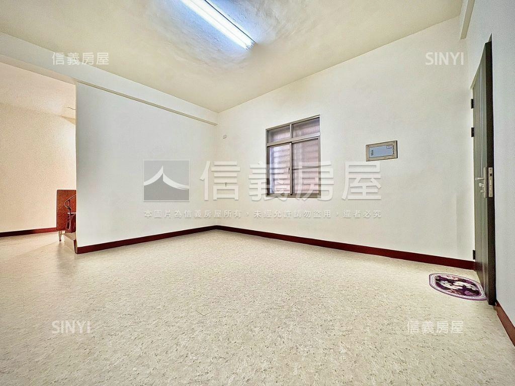 南科｜邊間大地坪整新透天房屋室內格局與周邊環境