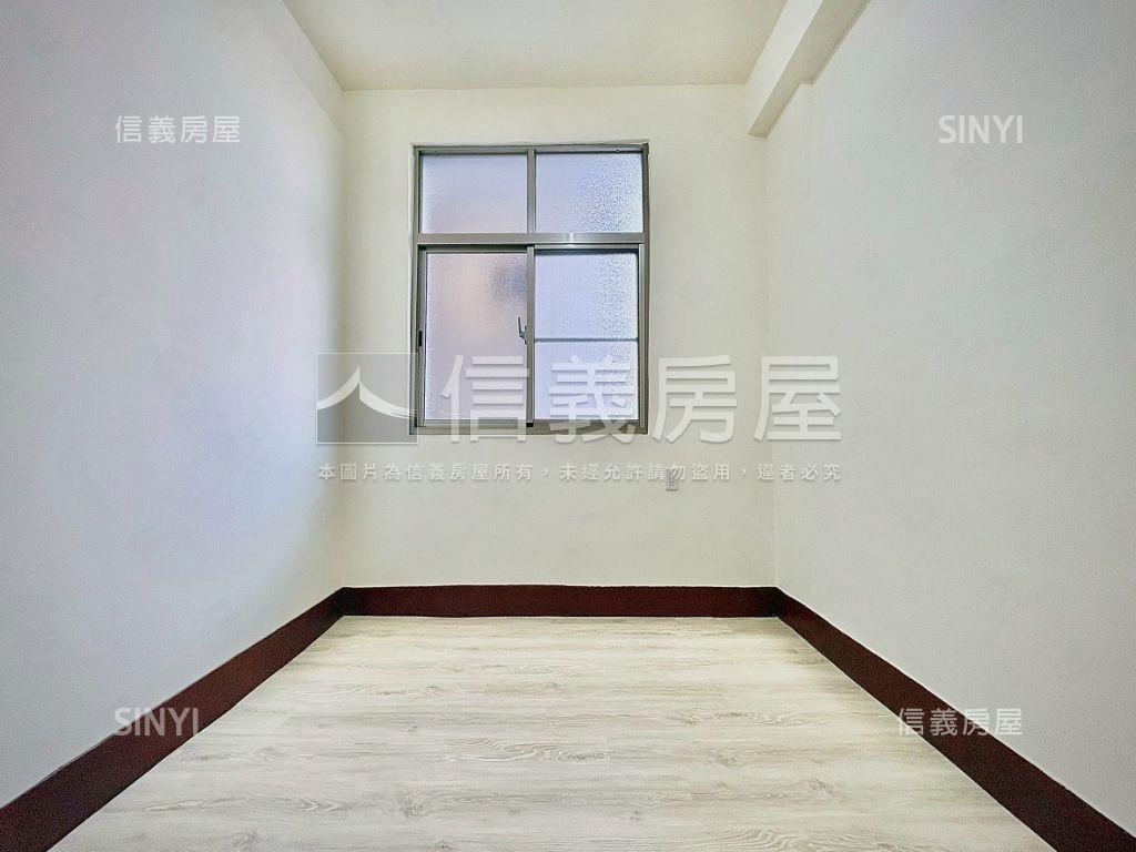 南科｜邊間大地坪整新透天房屋室內格局與周邊環境