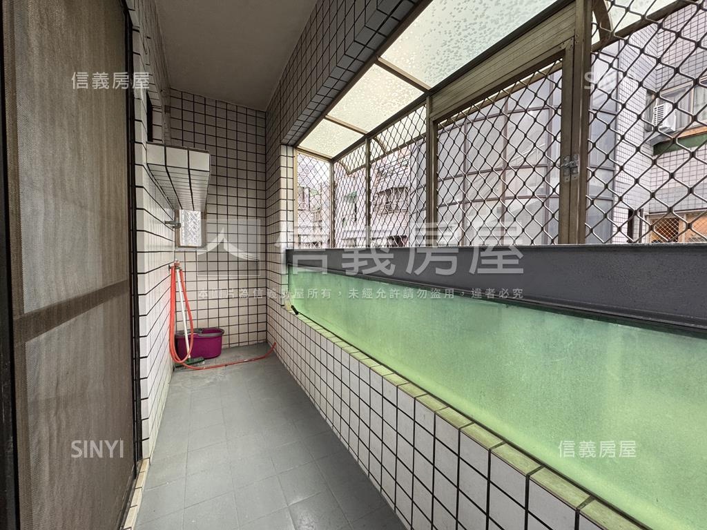 專任比佛利低總價視野三房房屋室內格局與周邊環境