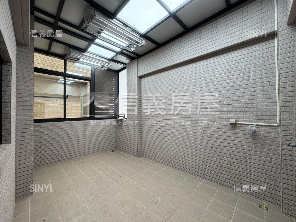 國安商圈獨院雙車墅房屋室內格局與周邊環境