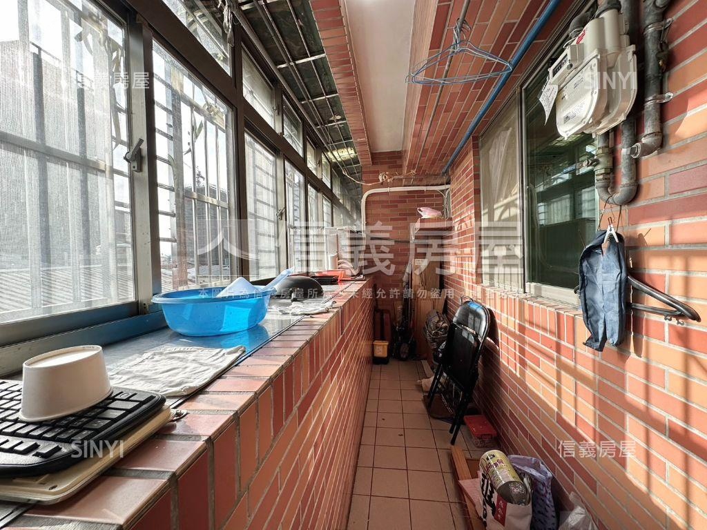 低總價首選。藝文三房車位房屋室內格局與周邊環境