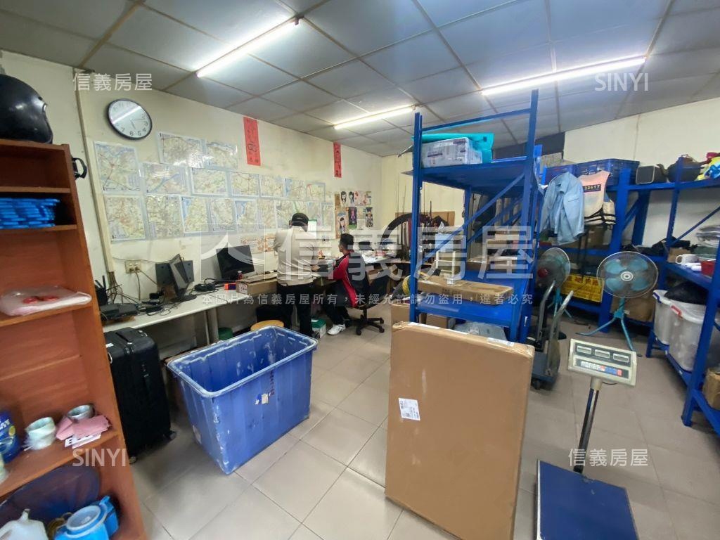 潭子約七米面寬朝南透店房屋室內格局與周邊環境