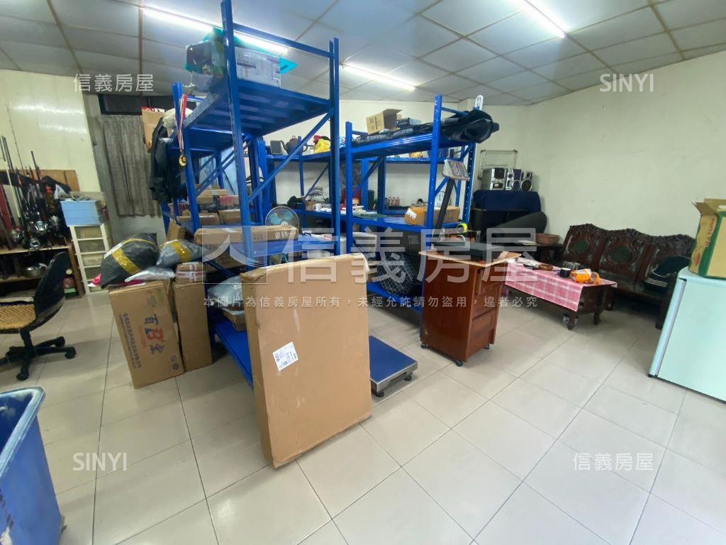 潭子約七米面寬朝南透店房屋室內格局與周邊環境