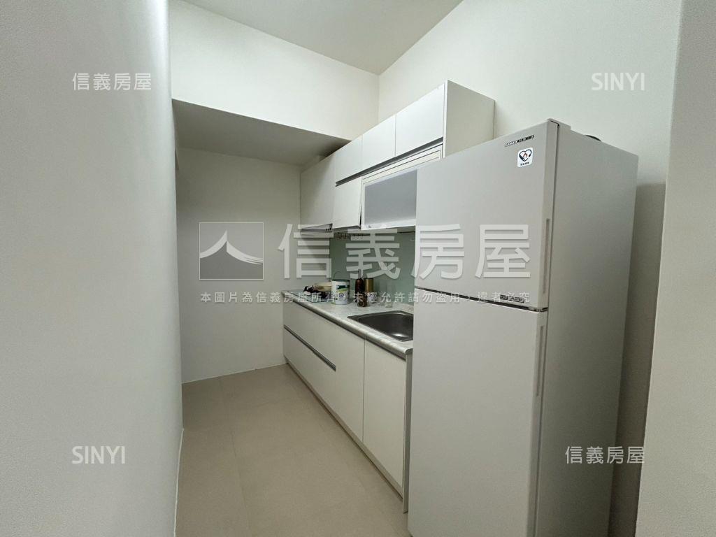 美術館漂亮裝潢平車房屋室內格局與周邊環境