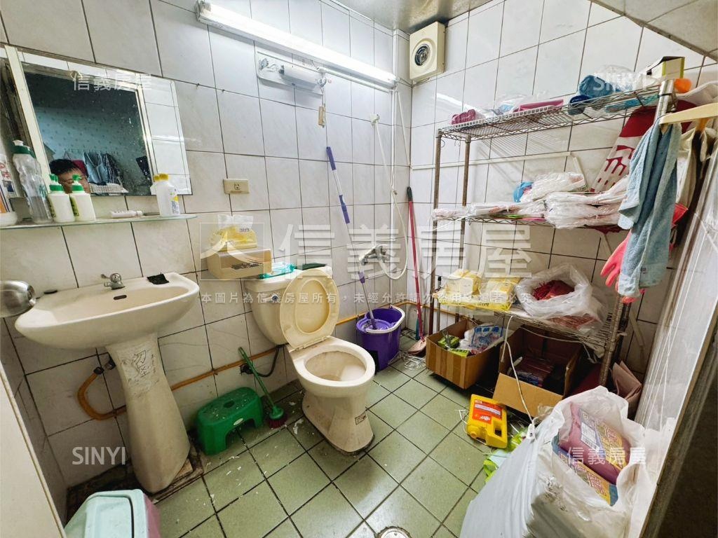 極品✪近捷運住二臨路透店房屋室內格局與周邊環境