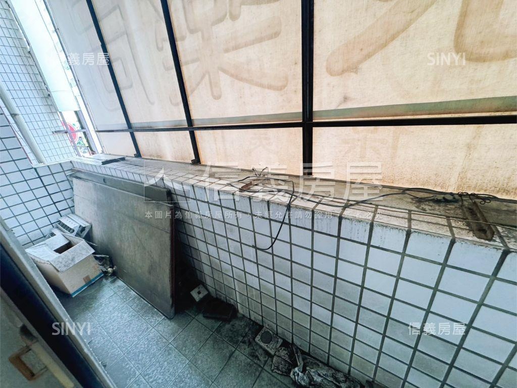 極品✪近捷運住二臨路透店房屋室內格局與周邊環境