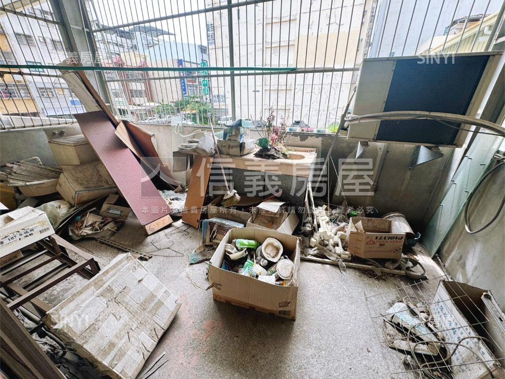 極品✪近捷運住二臨路透店房屋室內格局與周邊環境