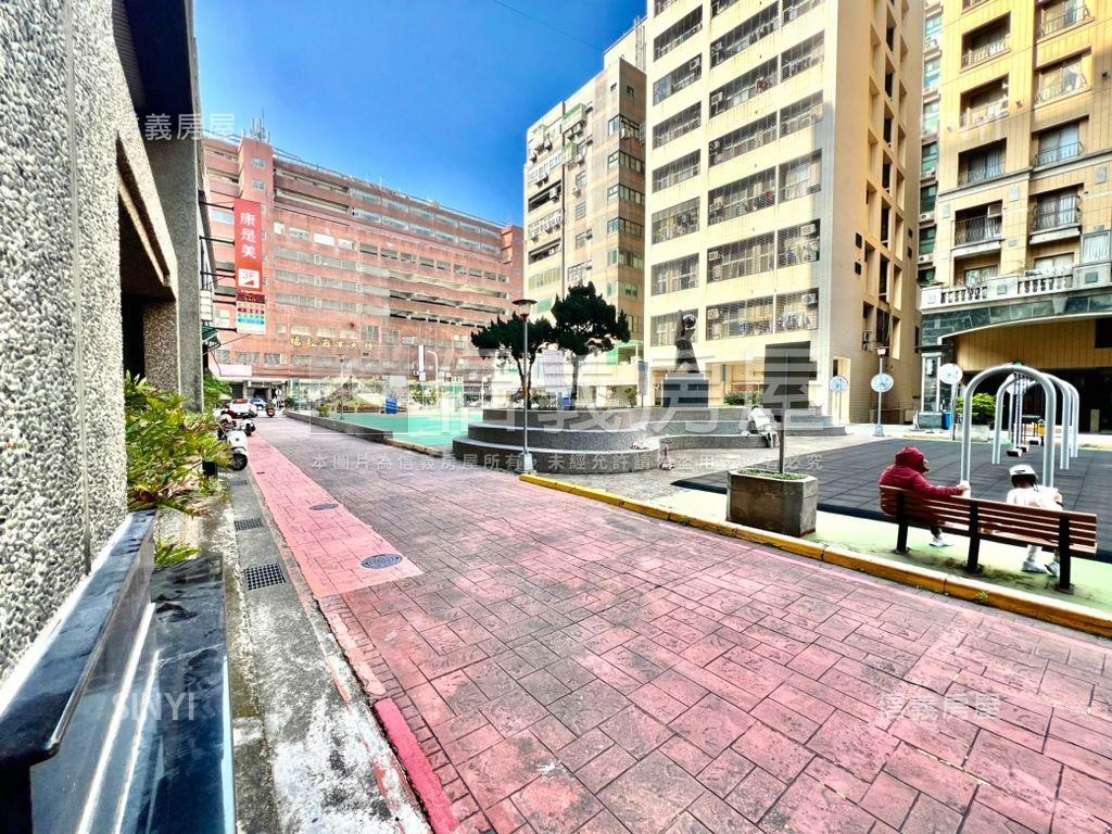 坤山縣府之星大三房房屋室內格局與周邊環境
