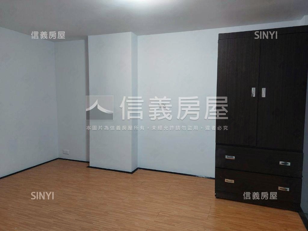 中山商圈低總價電梯華廈房屋室內格局與周邊環境