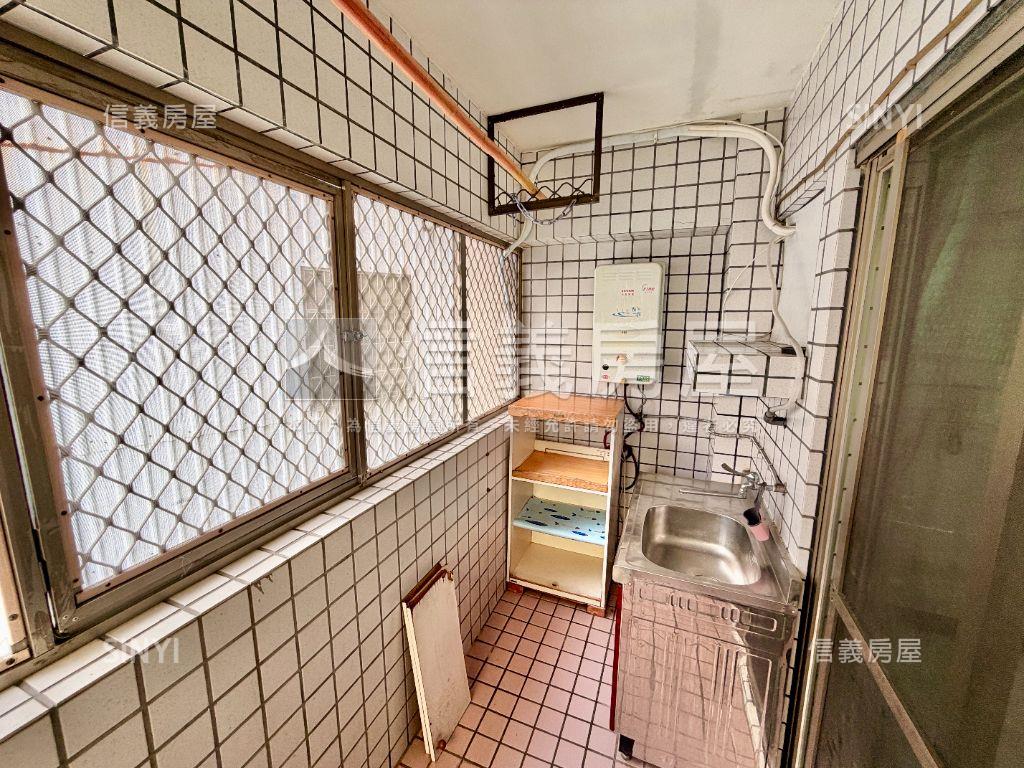 ☆近聚富暖暖首購大套房房屋室內格局與周邊環境