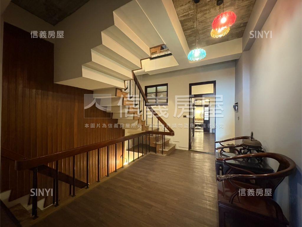 民權路正路面藝術品房屋室內格局與周邊環境