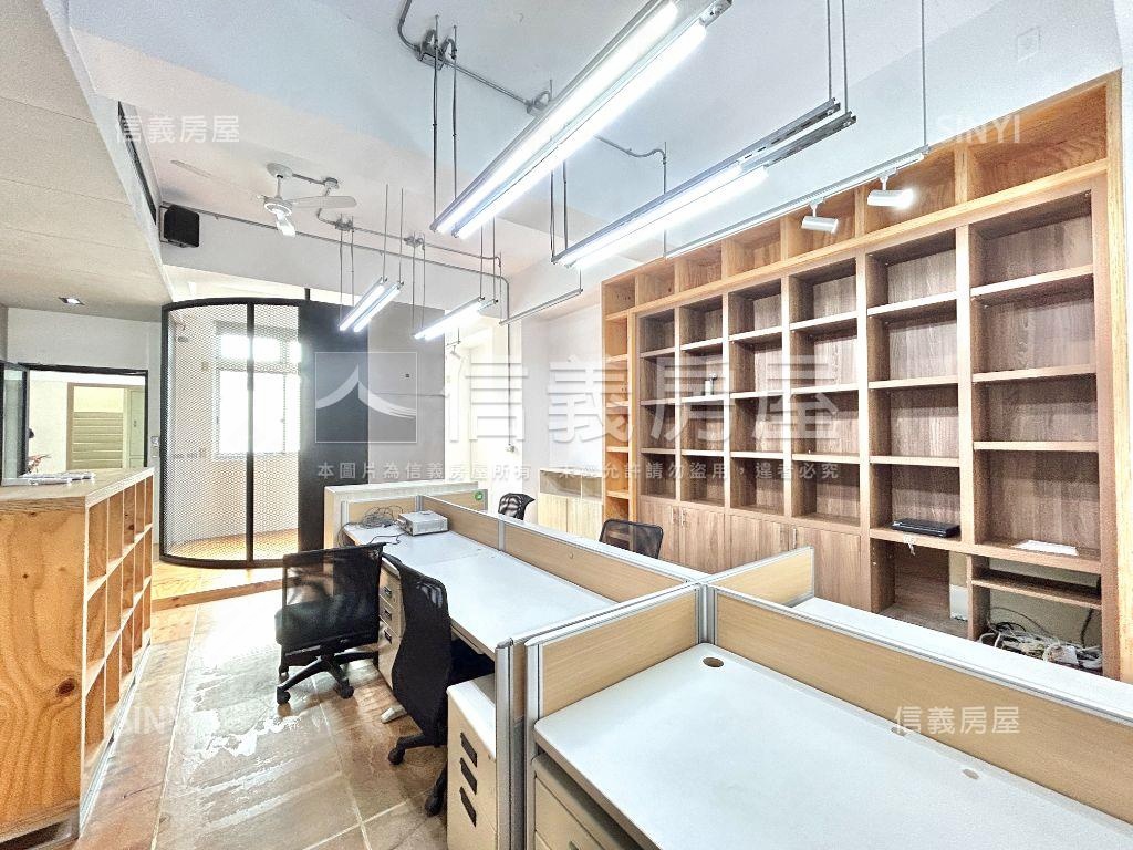 台中１２期大型企業總部房屋室內格局與周邊環境