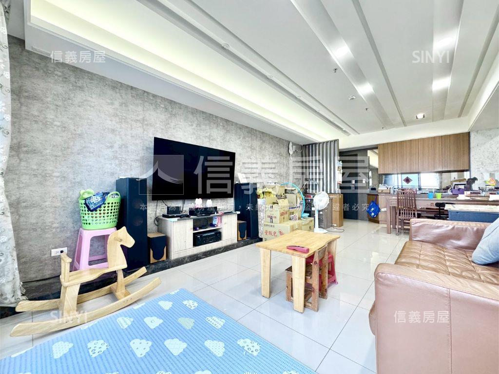玉帶環腰溪景首排四房平車房屋室內格局與周邊環境