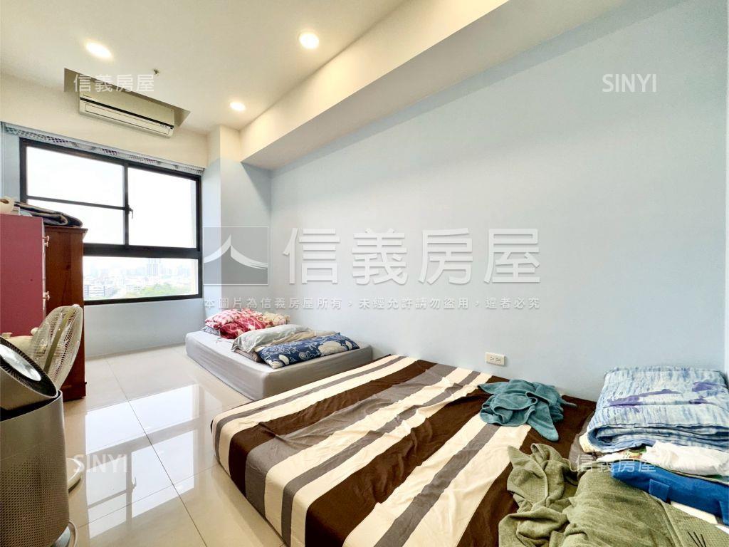 玉帶環腰溪景首排四房平車房屋室內格局與周邊環境