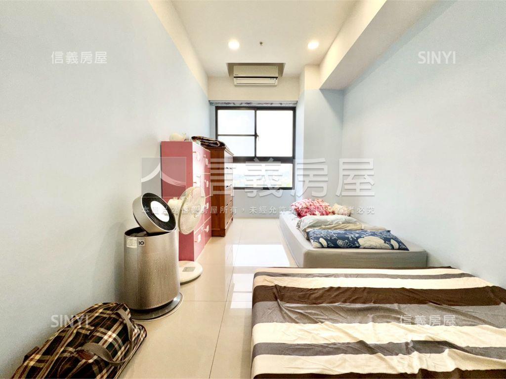 玉帶環腰溪景首排四房平車房屋室內格局與周邊環境