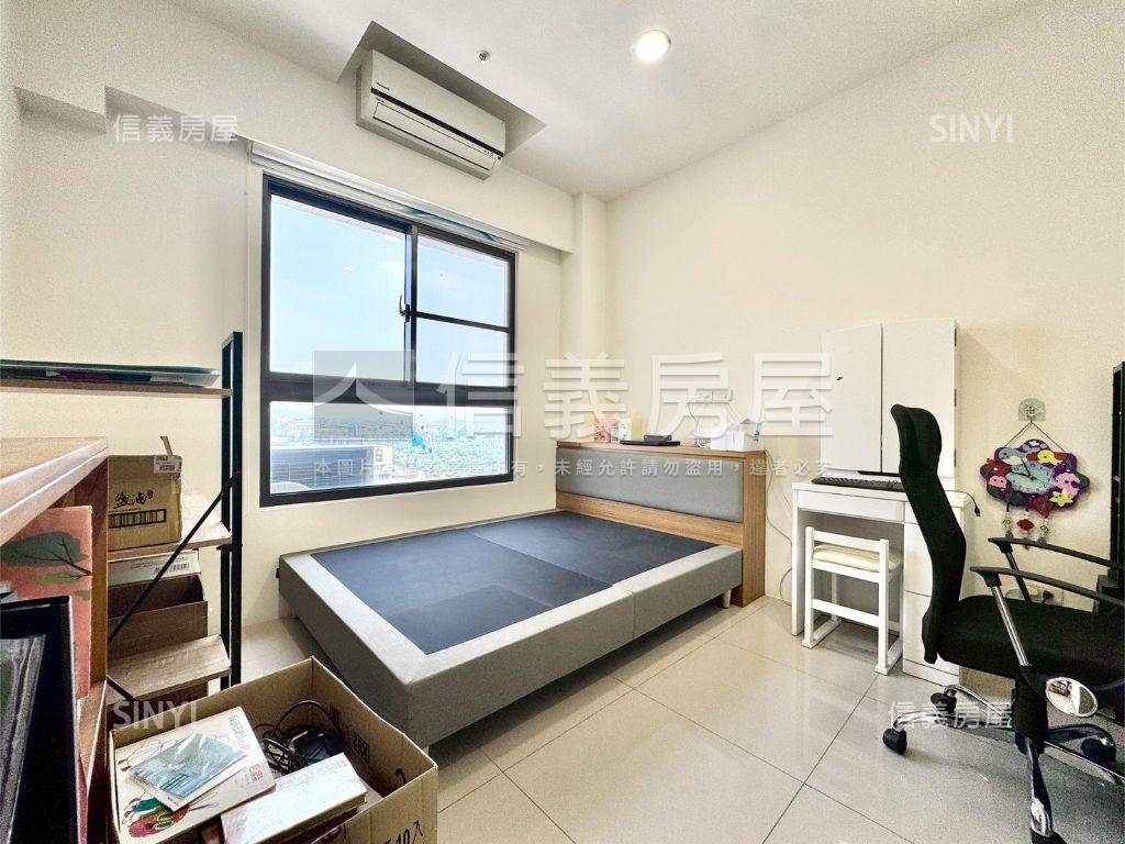 玉帶環腰溪景首排四房平車房屋室內格局與周邊環境