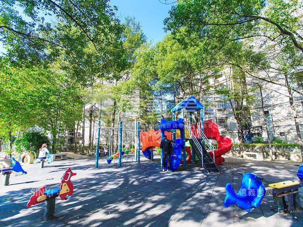 市區稀有住宅區土地房屋室內格局與周邊環境